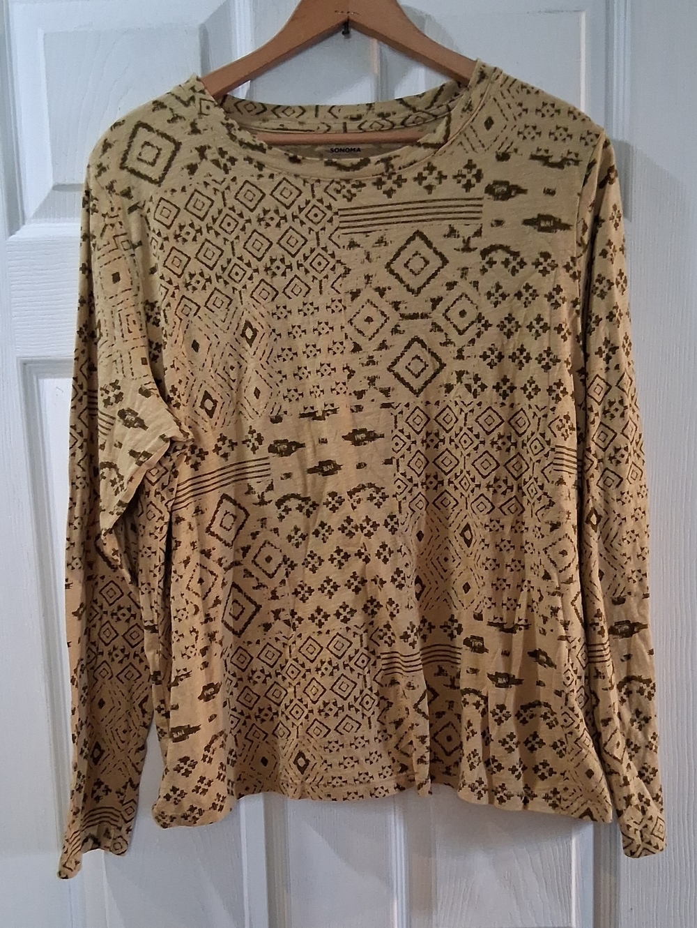 Sonoma Women's Crewneck long Sleeved Tshirt in Beige with Brown Pattern